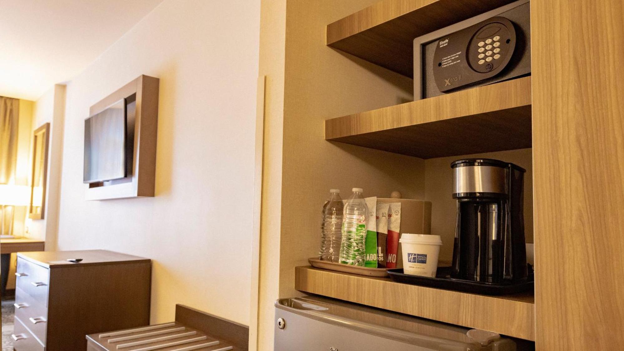 Holiday Inn Express & Suites Chihuahua Juventud By Ihg Dış mekan fotoğraf
