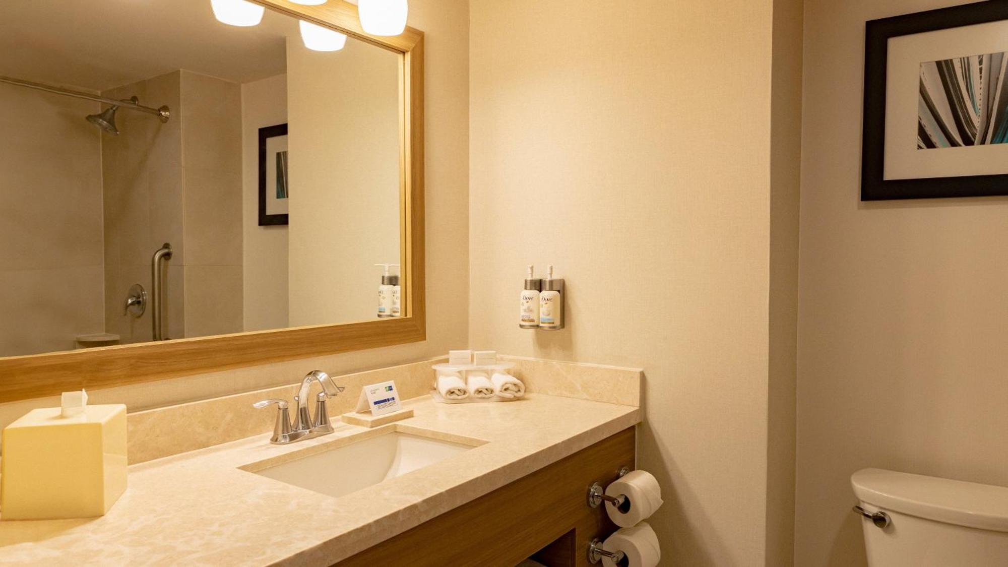 Holiday Inn Express & Suites Chihuahua Juventud By Ihg Dış mekan fotoğraf