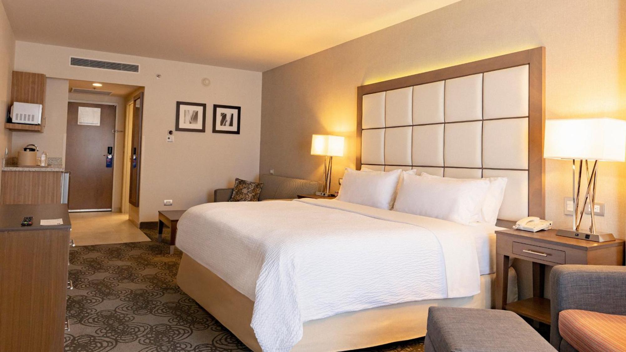 Holiday Inn Express & Suites Chihuahua Juventud By Ihg Dış mekan fotoğraf