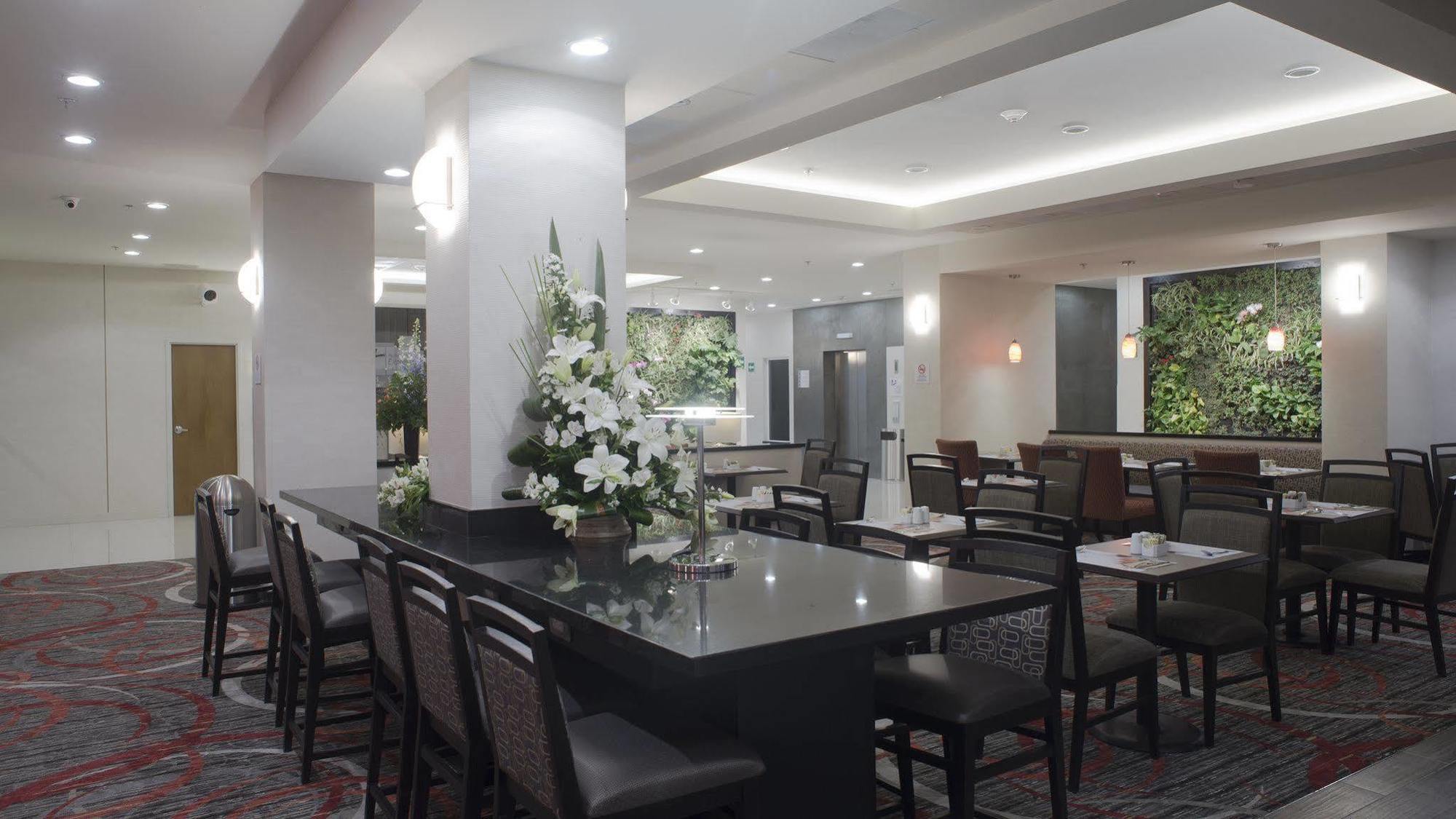 Holiday Inn Express & Suites Chihuahua Juventud By Ihg Dış mekan fotoğraf